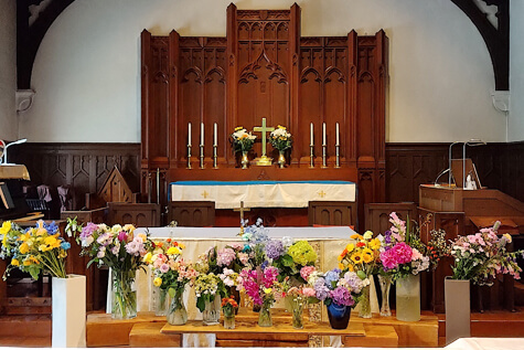 教会での花の日の様子